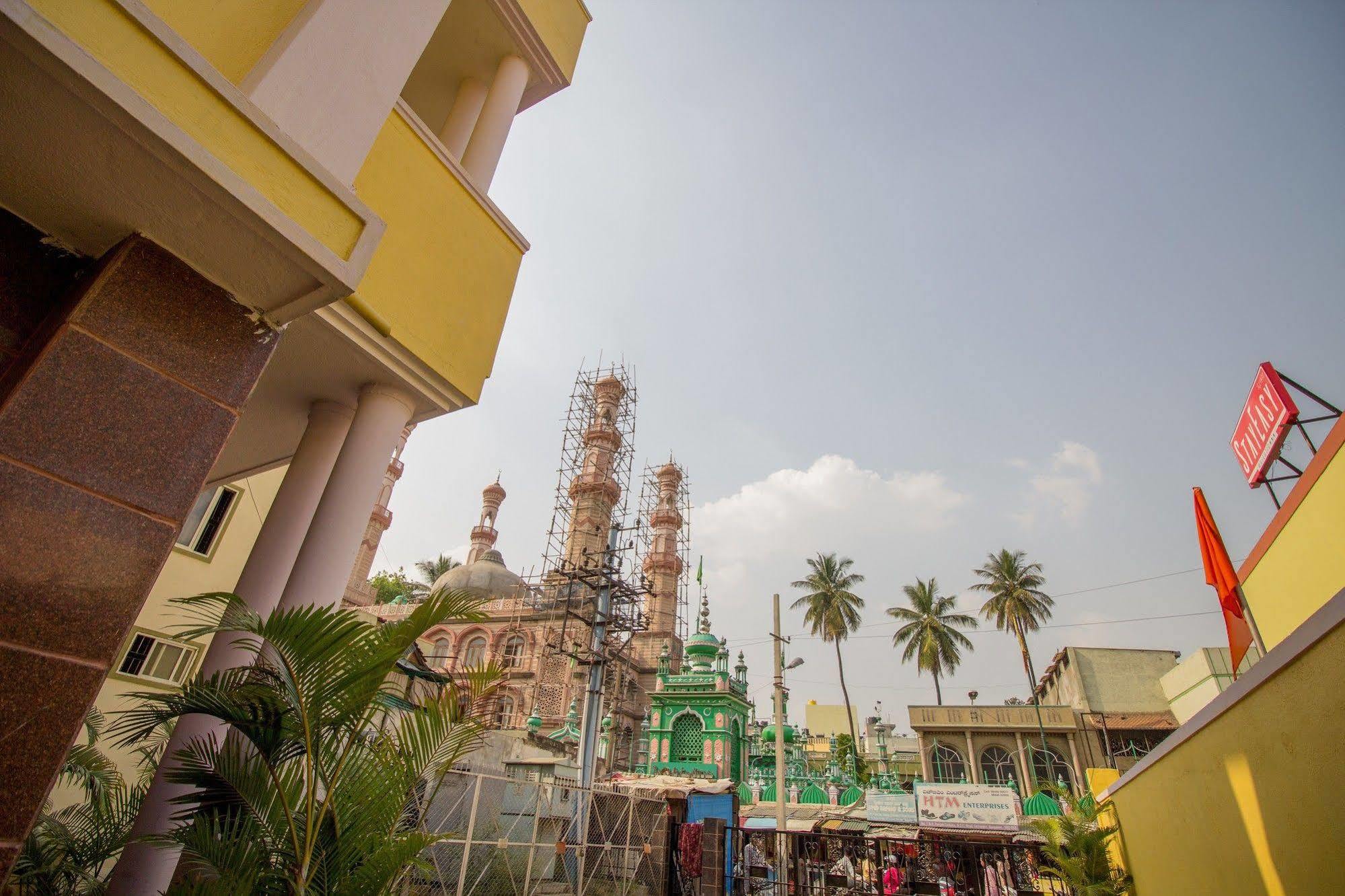 Stayeasy Majestic Bangalore Exterior foto